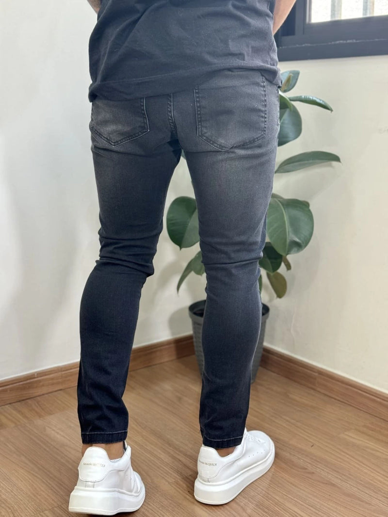 Calça Jeans Masculina Super Skinny Black Lavada Destroyed com Respingo